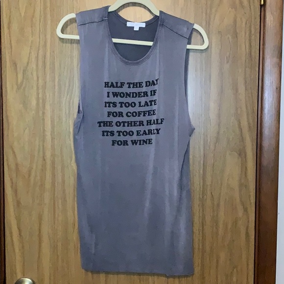 Cute graphic tank - Picture 2 of 3